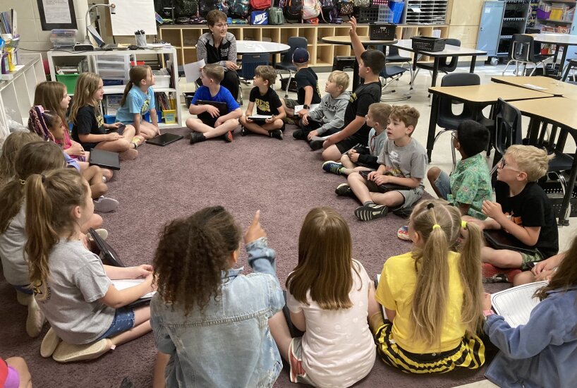 Summit students visit their teacher for next school year during Step Up Day